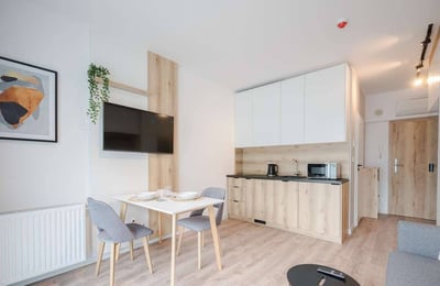 Location d’un appartement meublé et chaleureux d’1 pièce, 23 m², Partynice, Wrocław, Pologne